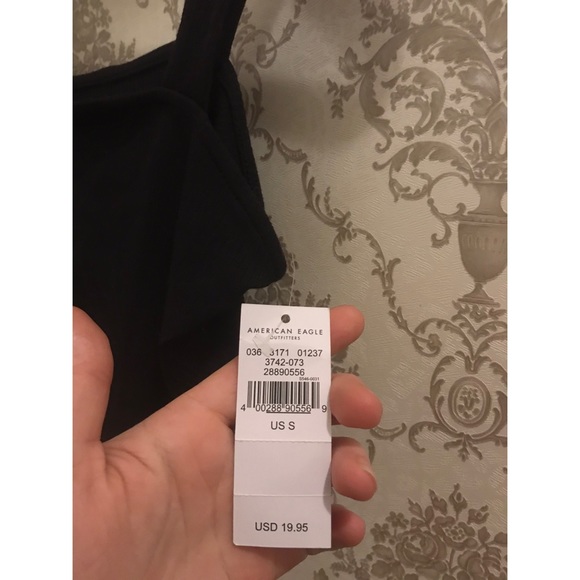 AMERICAN EAGLE OUTFIT (JEANS 2 SHORT, TOP S) - Picture 8 of 8